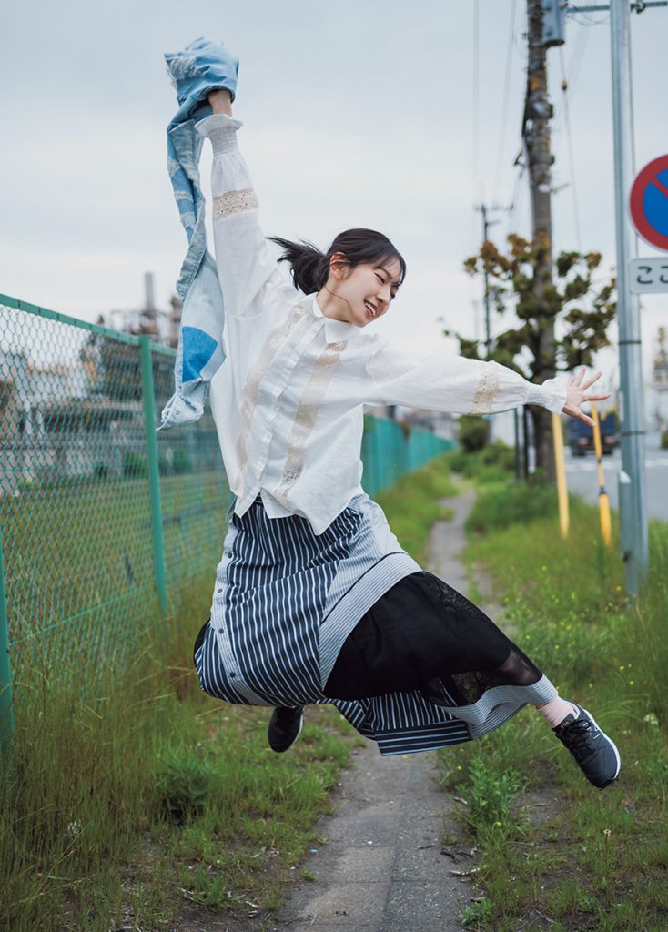 『週刊少年マガジン26号』(講談社)に登場している日向坂46・金村美玖