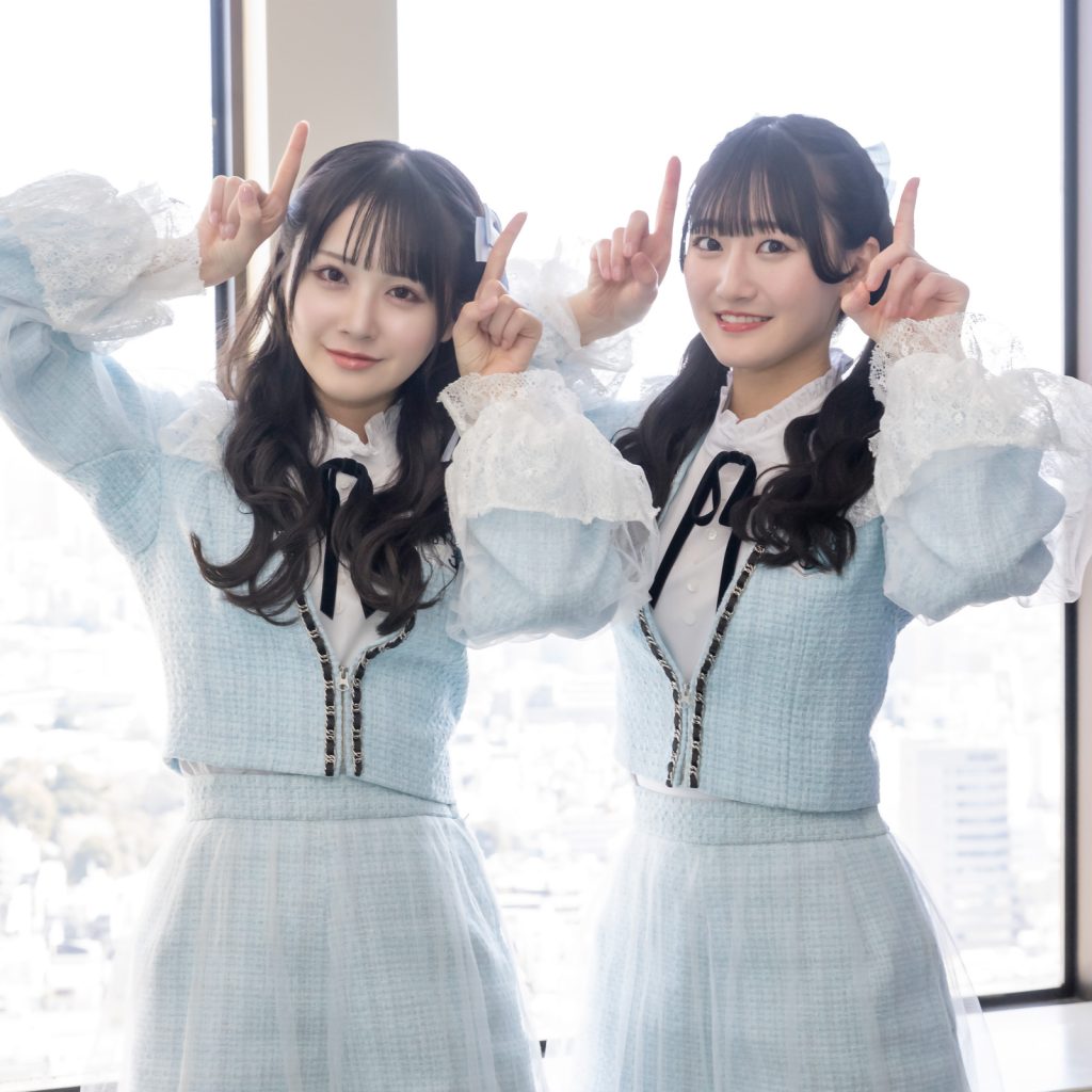 映画『鬼ベラシ』に出演するSTU48・中村舞と信濃宙花
