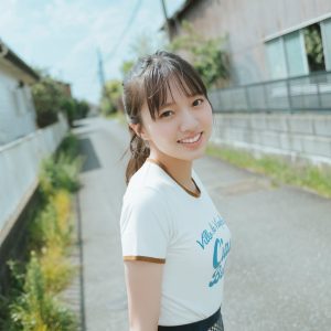 乃木坂46 6期生・海邉朱莉、ソロ初グラビアを披露