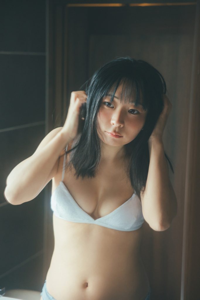 アンゴラ村長1st写真集より