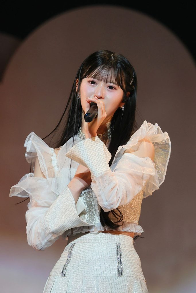「AKB48 18期生昇格記念LIVE!~青い空には 雲はひとつもない~」より
