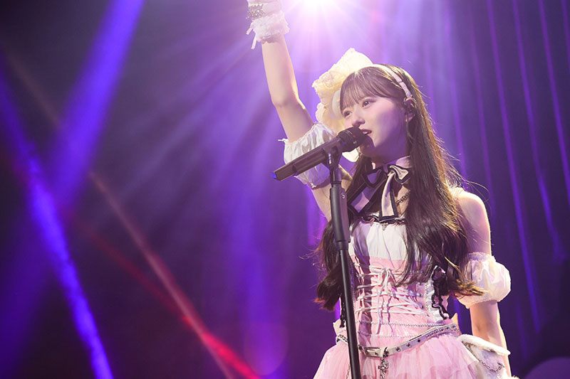 「AKB48 18期生昇格記念LIVE!~青い空には 雲はひとつもない~」より