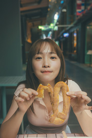 川栄李奈1st写真集