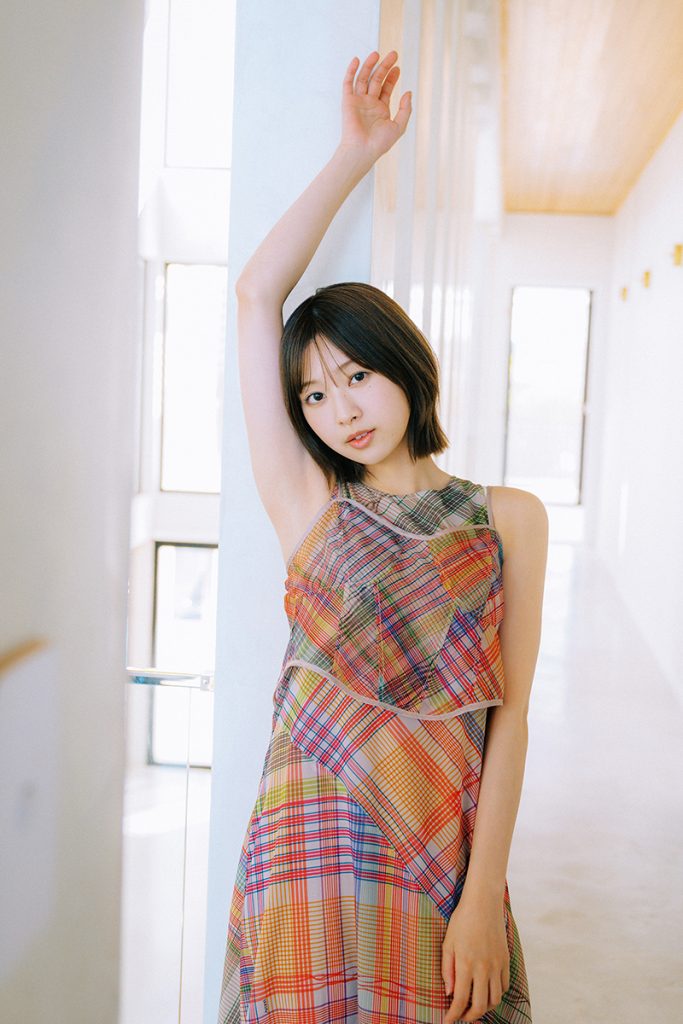 日向坂46富田鈴花1st写真集