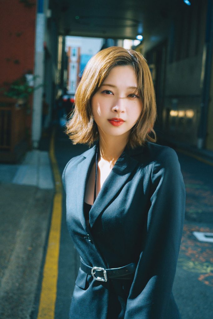 日向坂46富田鈴花1st写真集