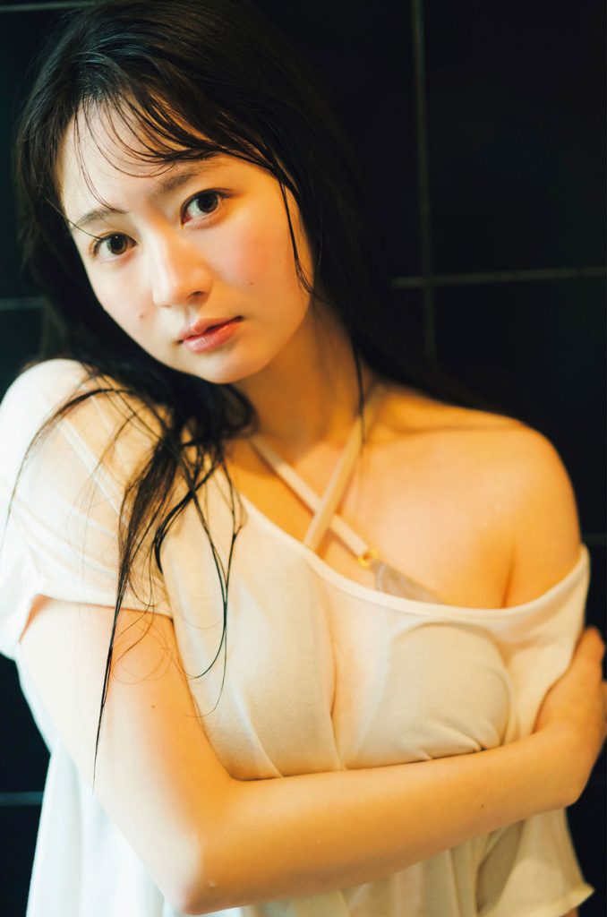 江籠裕奈3rd写真集