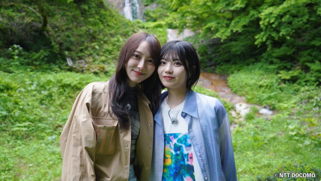 乃木坂46弓木奈於(写真左)と中西アルノ(写真右)