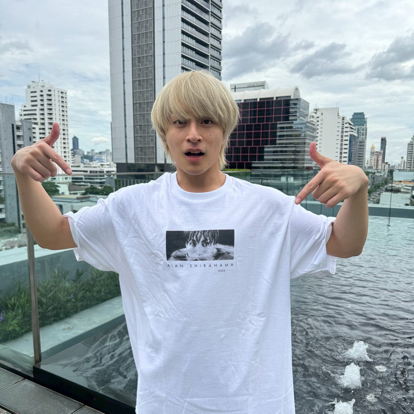 白濱亜嵐2nd写真集“特別限定版”の目玉特典オリジナルTシャツ公開