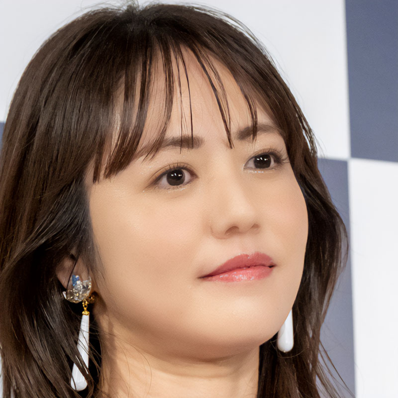 グラビアアイドルとしても人気の磯山さやか