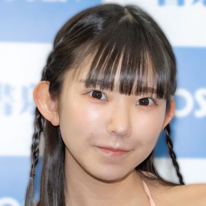 “まりちゅう”長澤茉里奈、生ビールを飲み干す“合法ロリ”カットに「中学生がお酒飲んでOK？」「爽やか」「飲みっぷりがステキ」