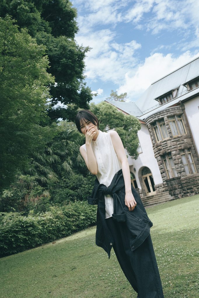 「B.L.T.2025年8月号」に登場している櫻坂46・的野美青