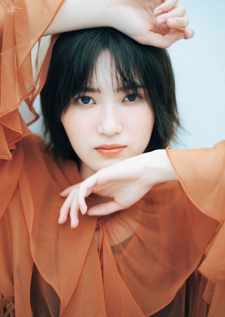 「B.L.T.2025年8月号」に登場している櫻坂46・的野美青
