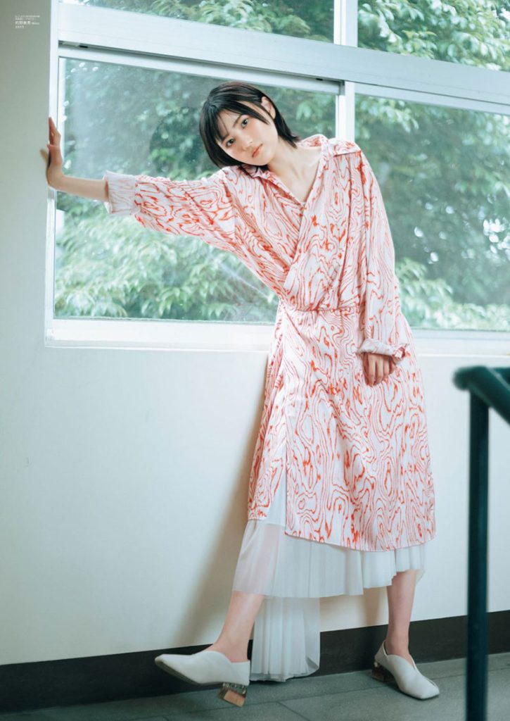 「B.L.T.2025年8月号」別冊付録:的野美青(櫻坂46) ポスター
