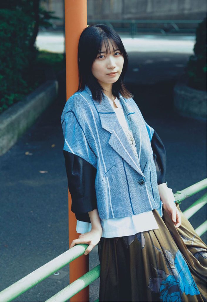 「B.L.T.2025年8月号」セブンネットショッピング購入特典ポストカード【八木仁愛(僕が見たかった青空)】