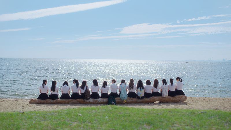 「HKT48」19thシングル『半袖天使』Music Videoより