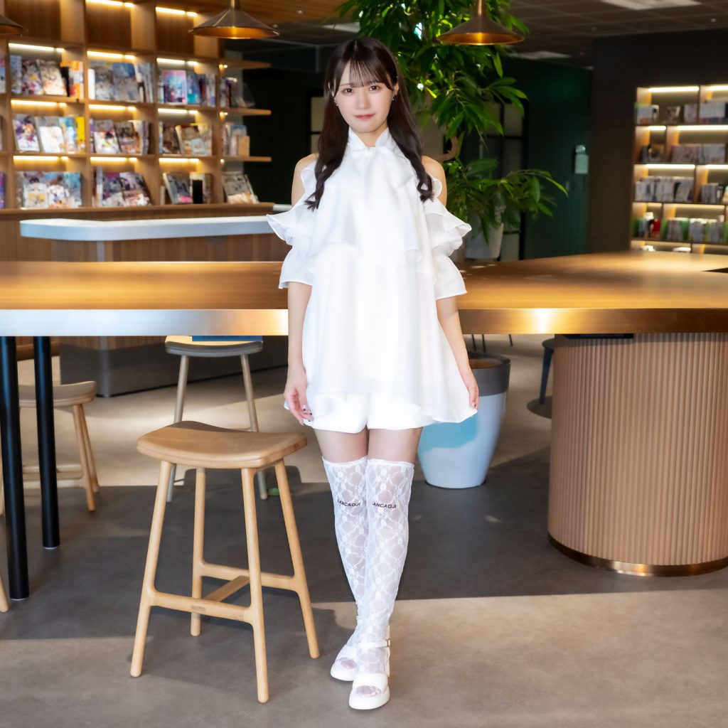 1st写真集『可愛いと言って欲しい』を発売したSKE48・中野愛理にインタビューを実施