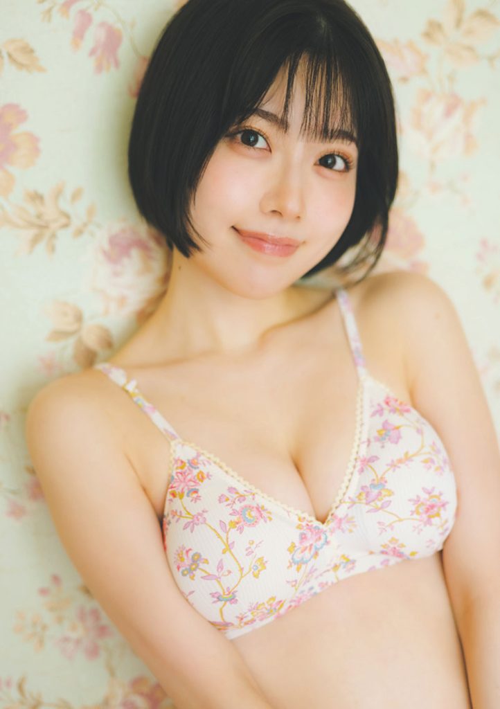 『週刊プレイボーイ30&31号』に登場している礒部花凜