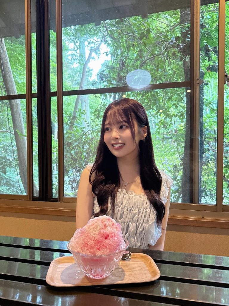 乃木坂46佐藤璃果公式インスタグラム(lica_sato_official)より
