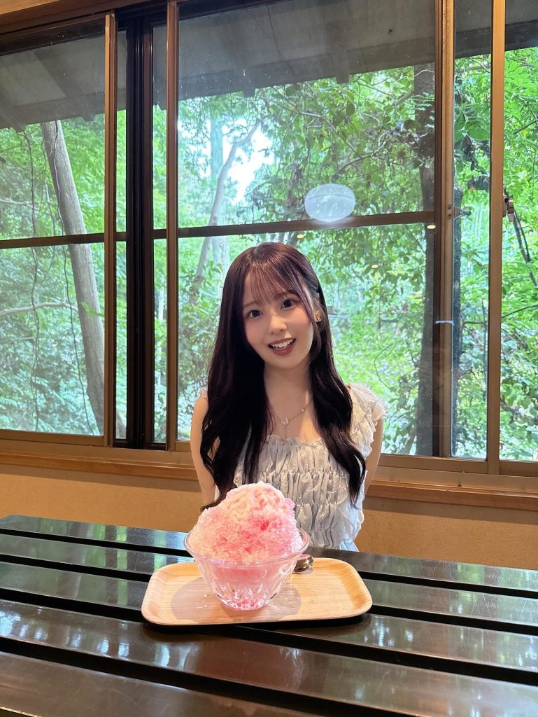 乃木坂46佐藤璃果公式インスタグラム(lica_sato_official)より