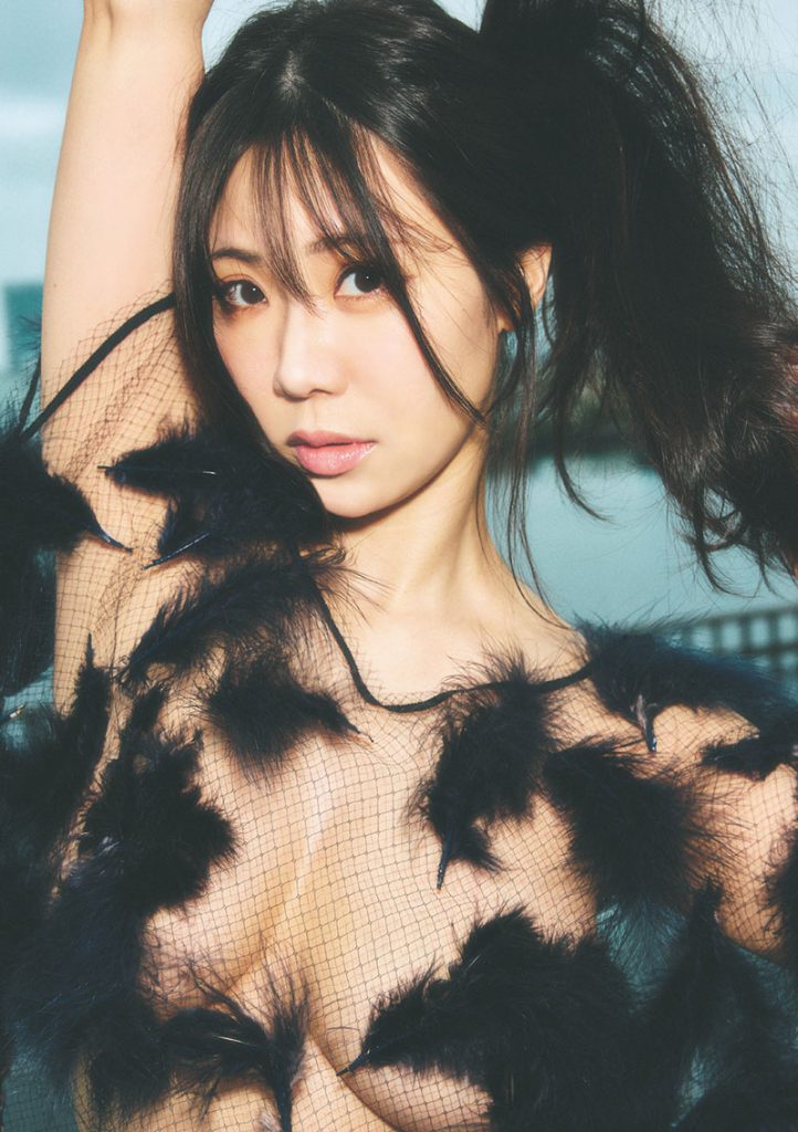 『週刊プレイボーイ30&31号』に登場している鈴木ふみ奈