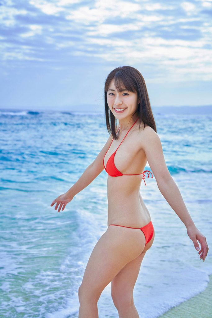 井手美希イメージDVD「Wake Up」より