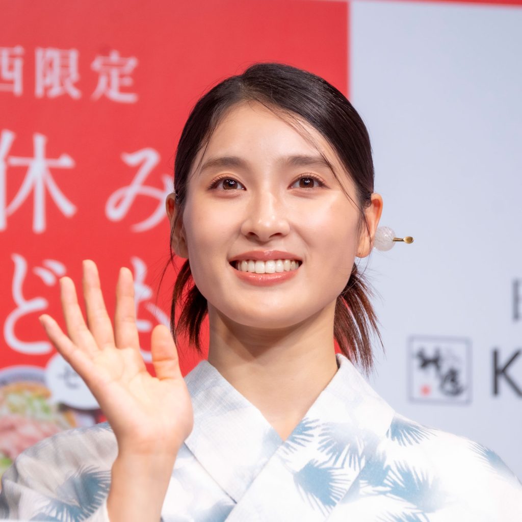 土屋太鳳が「どうとんぼり神座新CM&夏休みこども0円キャンペーン発表会」に出席