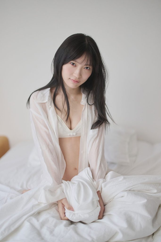 黒崎氷菜のデジタル写真集『おめのごど、好ぎだなやの。』