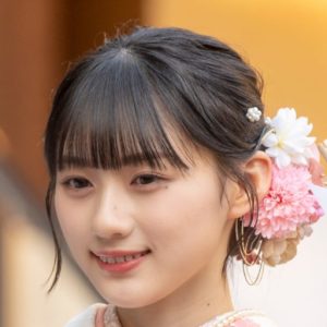 乃木坂46川﨑桜、高目のツインテールでの歯磨きショット&キュートな拗ね顔に「天使すぎる」「ムッとしている顔も最高」の声