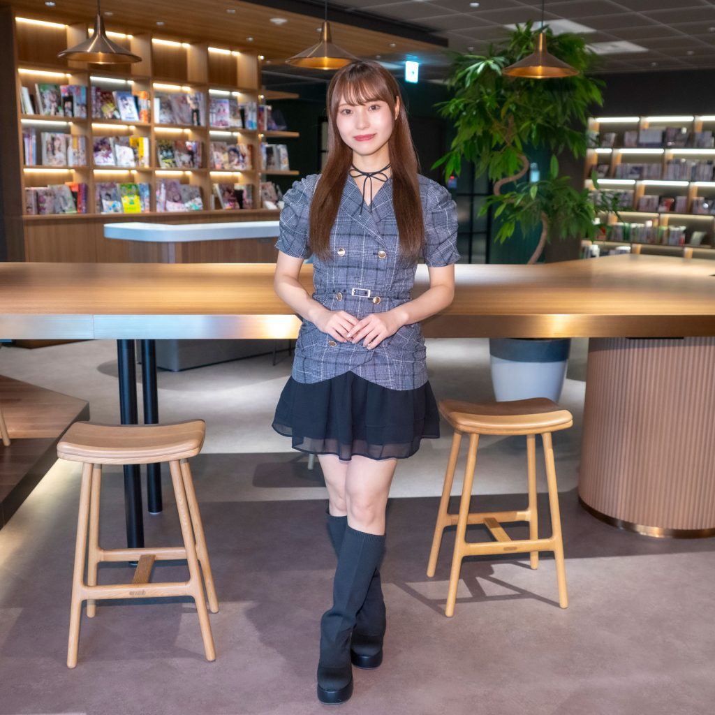 1st写真集『なんとかなるなる』を発売する川越紗彩にインタビューを実施