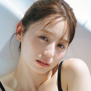 マシュマロヒップの天使 小池里奈、デビュー21周年の大人グラビア
