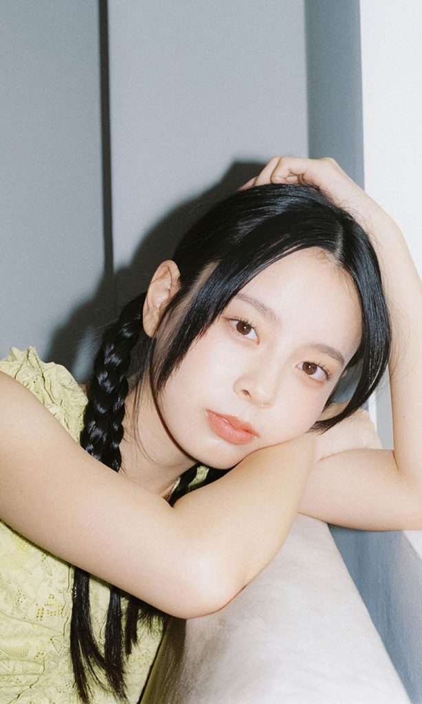 『週刊プレイボーイ No.33&34』に登場している小國舞羽