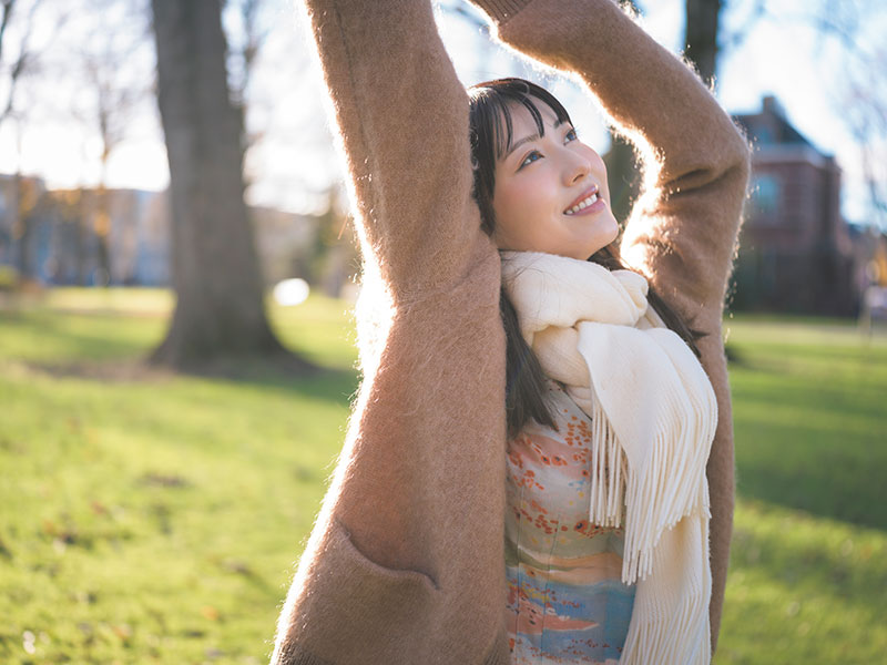 浜辺美波写真集『25』より