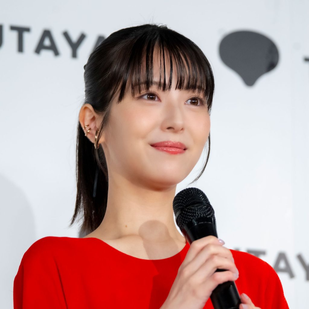 浜辺美波写真集『25』発売記念取材会より