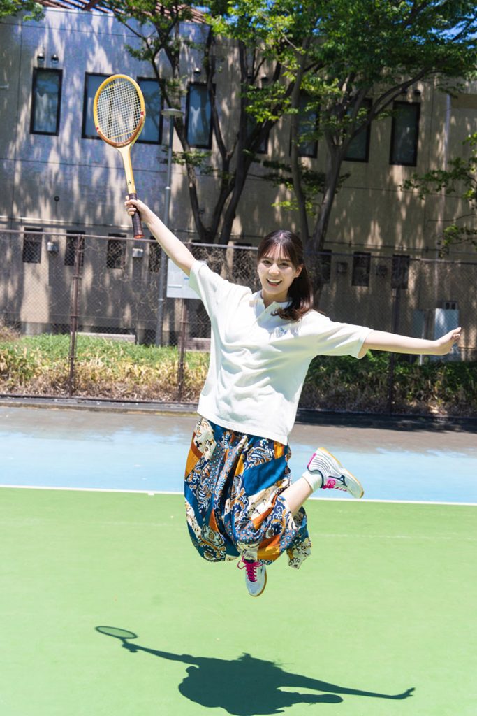 「B.L.T.2025年10月号」に登場している日向坂46・小坂菜緒