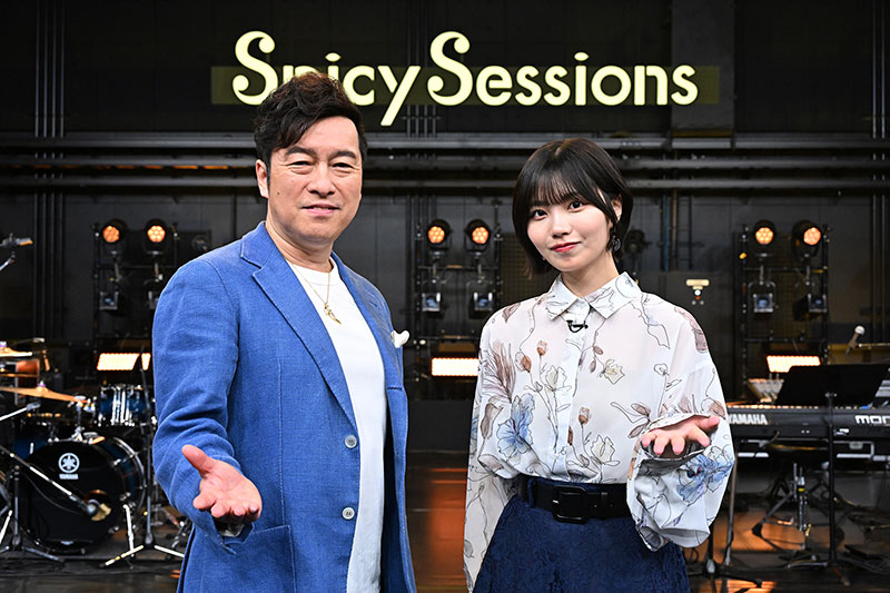 『Spicy Sessions』MCを務める黒沢 薫と中西アルノ