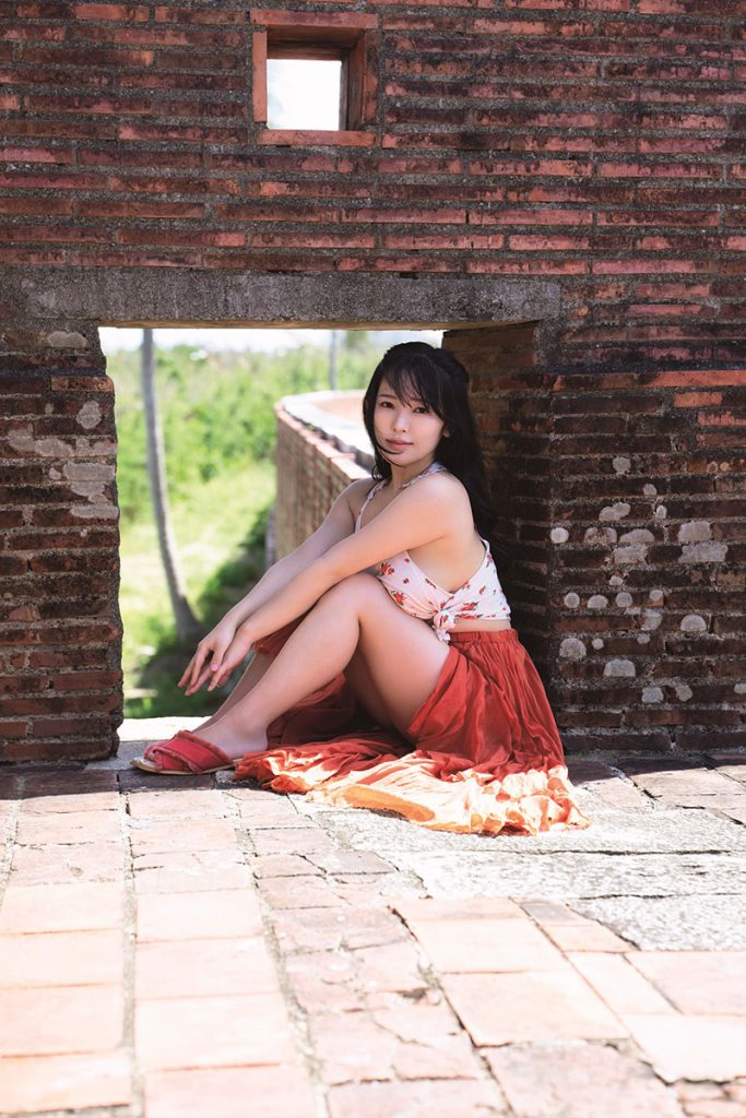 『天木じゅん写真集 あまぽち』より