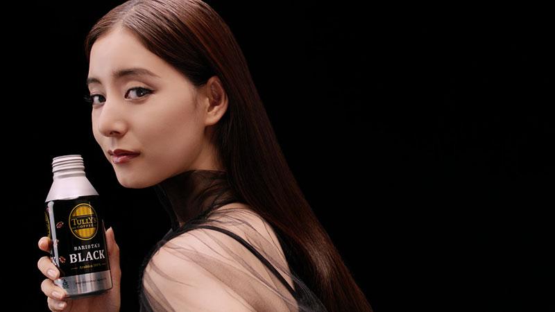 新木優子が出演するタリーズ新CM「あ、お店みたい…」篇より