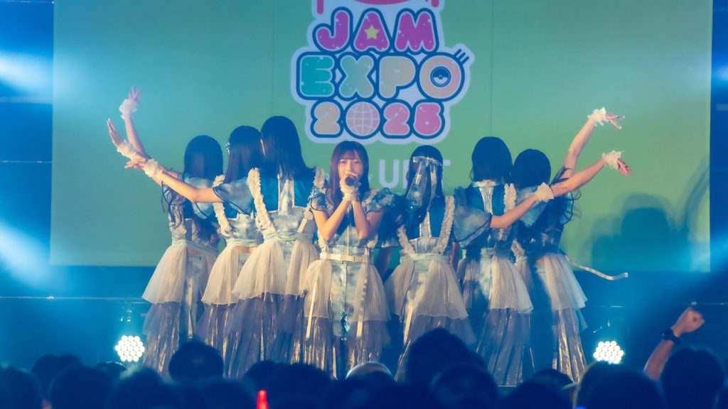『＠JAM EXPO 2025』キウイステージに登場したAsIs