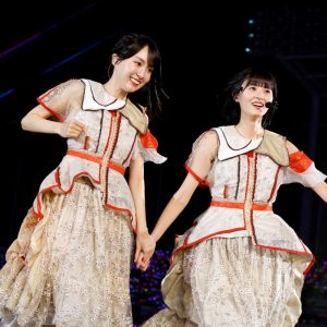 乃木坂46 “聖地”神宮での10回目の夏━━梅澤美波が確信した“乃木坂らしさ”と、遠藤さくらのグループを守る決意