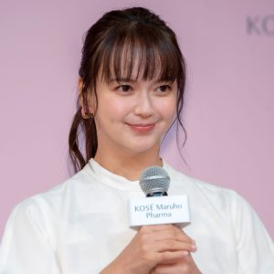 多部未華子「私にとって友人は、人生の財産」健やかな肌のためのリフレッシュ法を明かす