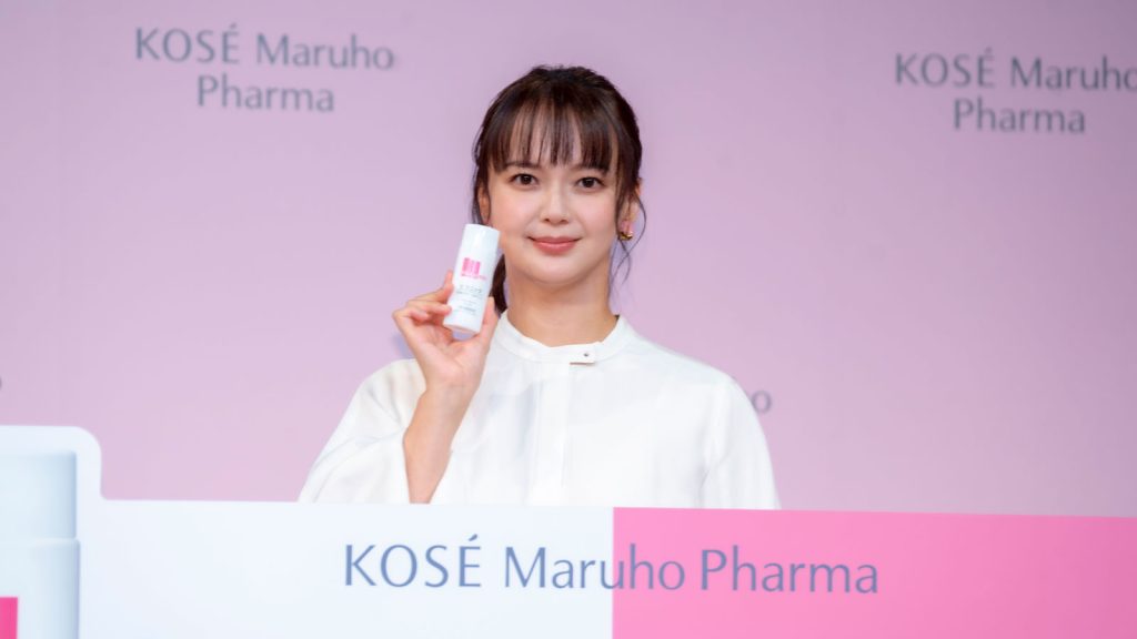 多部未華子が「コーセーマルホファーマ『ヒフニック』『カルテHD』新CM発表会」に出席