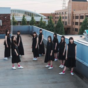 櫻坂46四期生、黒統一の姿からカラフルな衣装まで…表紙＆巻頭を飾る