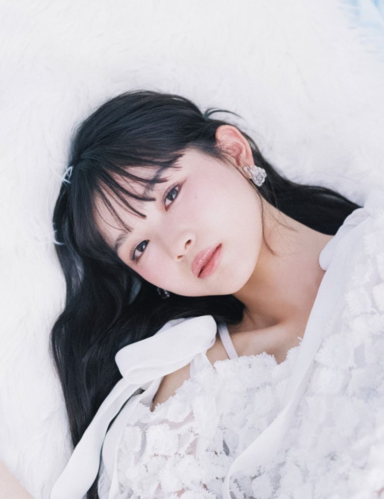 『bis秋号』に登場している櫻坂46・山川宇衣