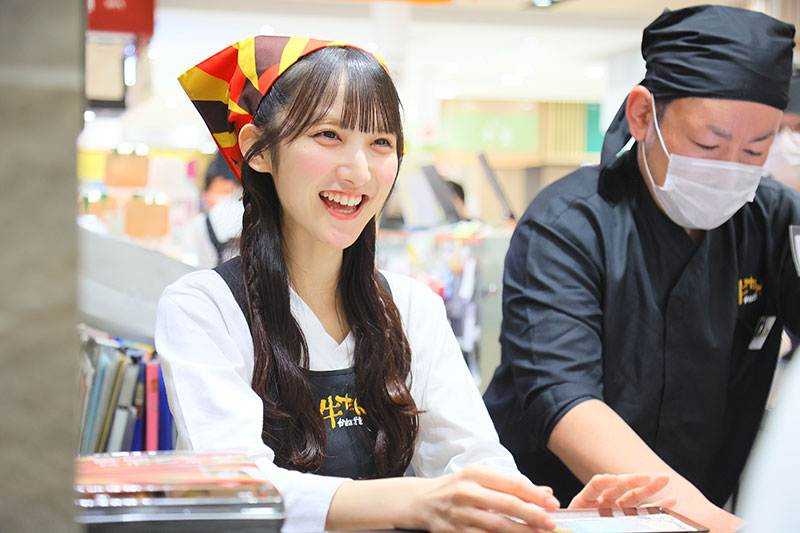 牛たん かねざき×長友彩海
