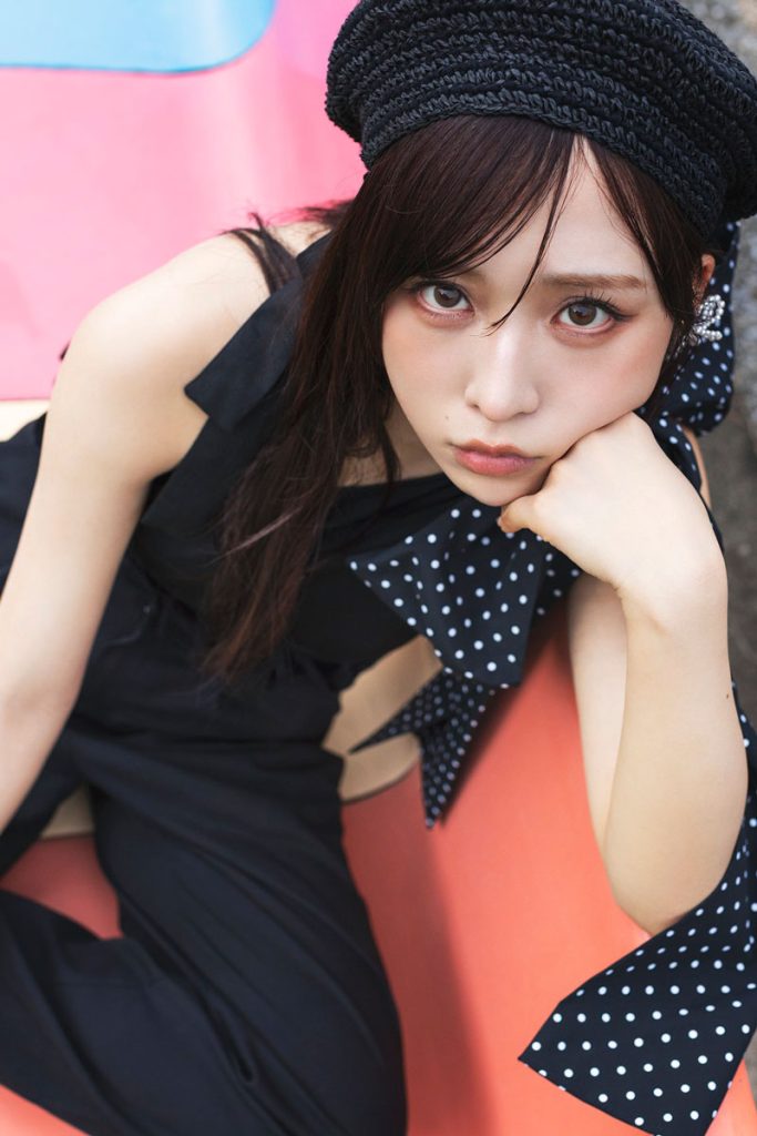 AKB48小栗有以1stフォト&スタイルブックより