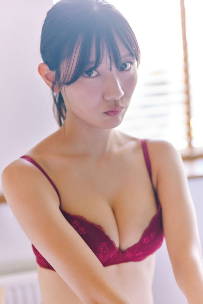 日向坂46・河田陽菜2nd写真集『テイクオフ』より