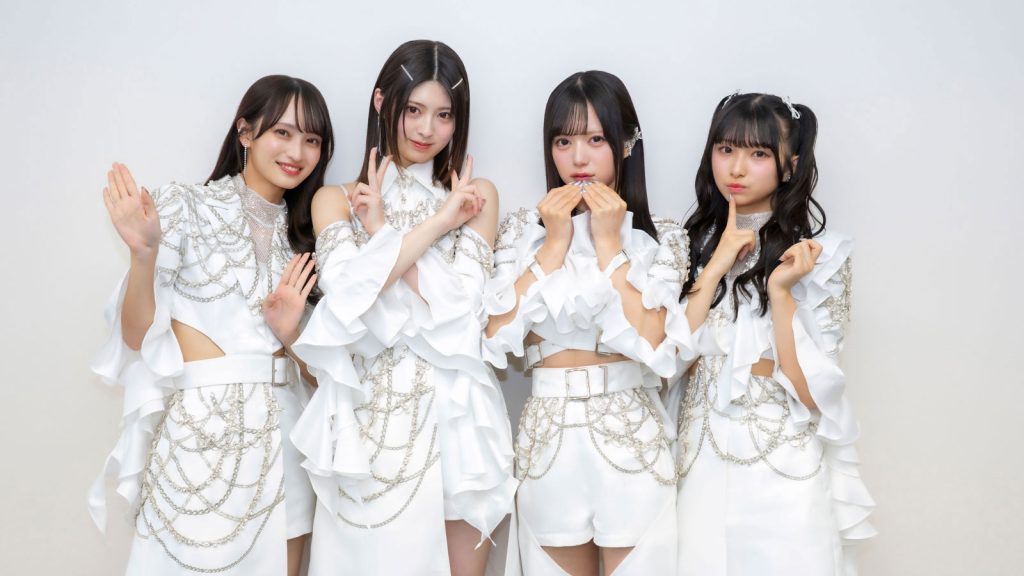 WHITE SCORPION・ALLY、HANNA、ACE、CHOCO