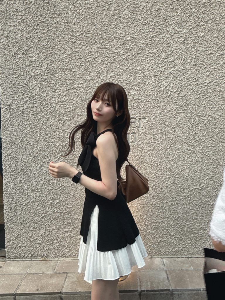 乃木坂46岡本姫奈の公式インスタグラム(okamotohina_official)より