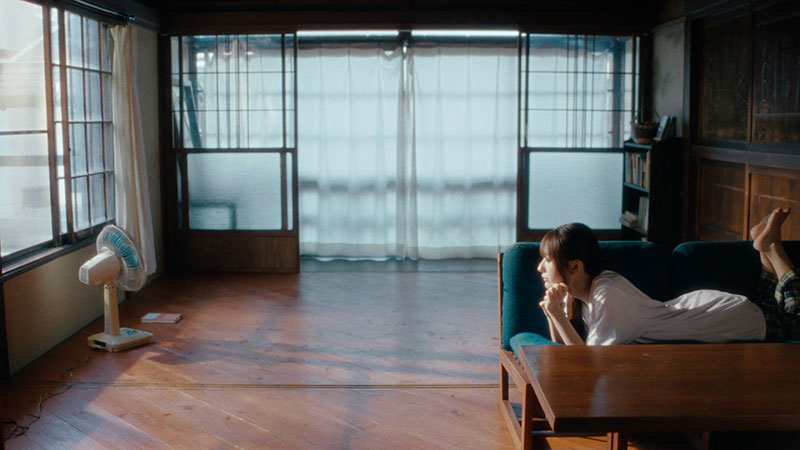 Rain Tree 3rdデジタルシングル「好きだよとどっちが先に言うのか?」MVより綾瀬ことり