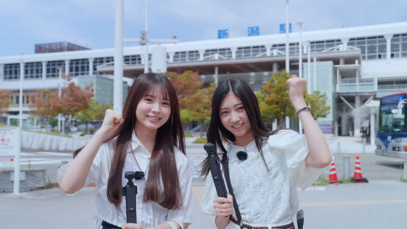 『乃木坂46 6期生稼働中』に出演する川端晃菜(右)と森平麗心(左)